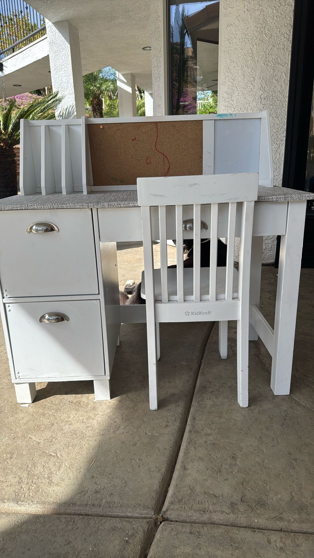 Used Normal Kid Craft Blanca Kids Desk