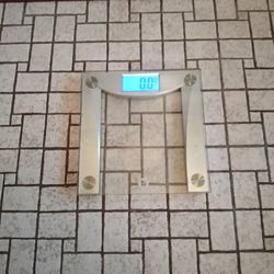 Bathroom Glass Digital Scale/ Lbs/ Kg
