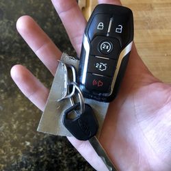 Mustang key