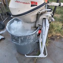 Johnson Outboard Motor 