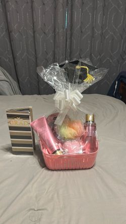 Graduation gift basket