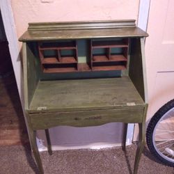 ANTIQUE SECRETARY DESK NEEDS RESTORED, DOESN'T HAVE FLAP COVER