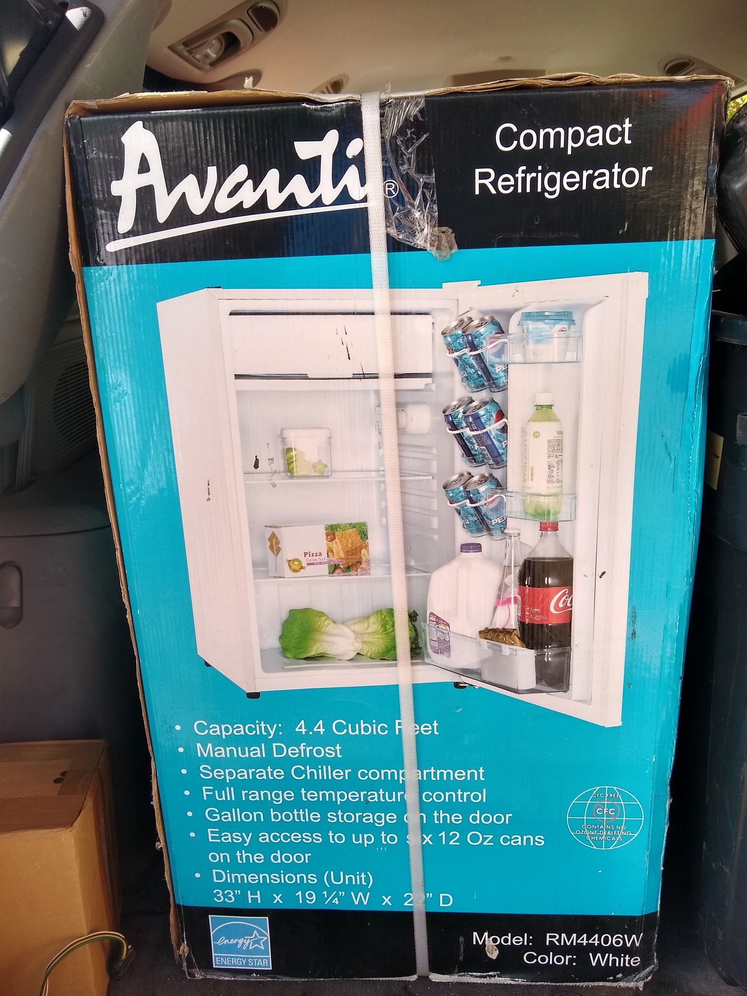 Mini fridge