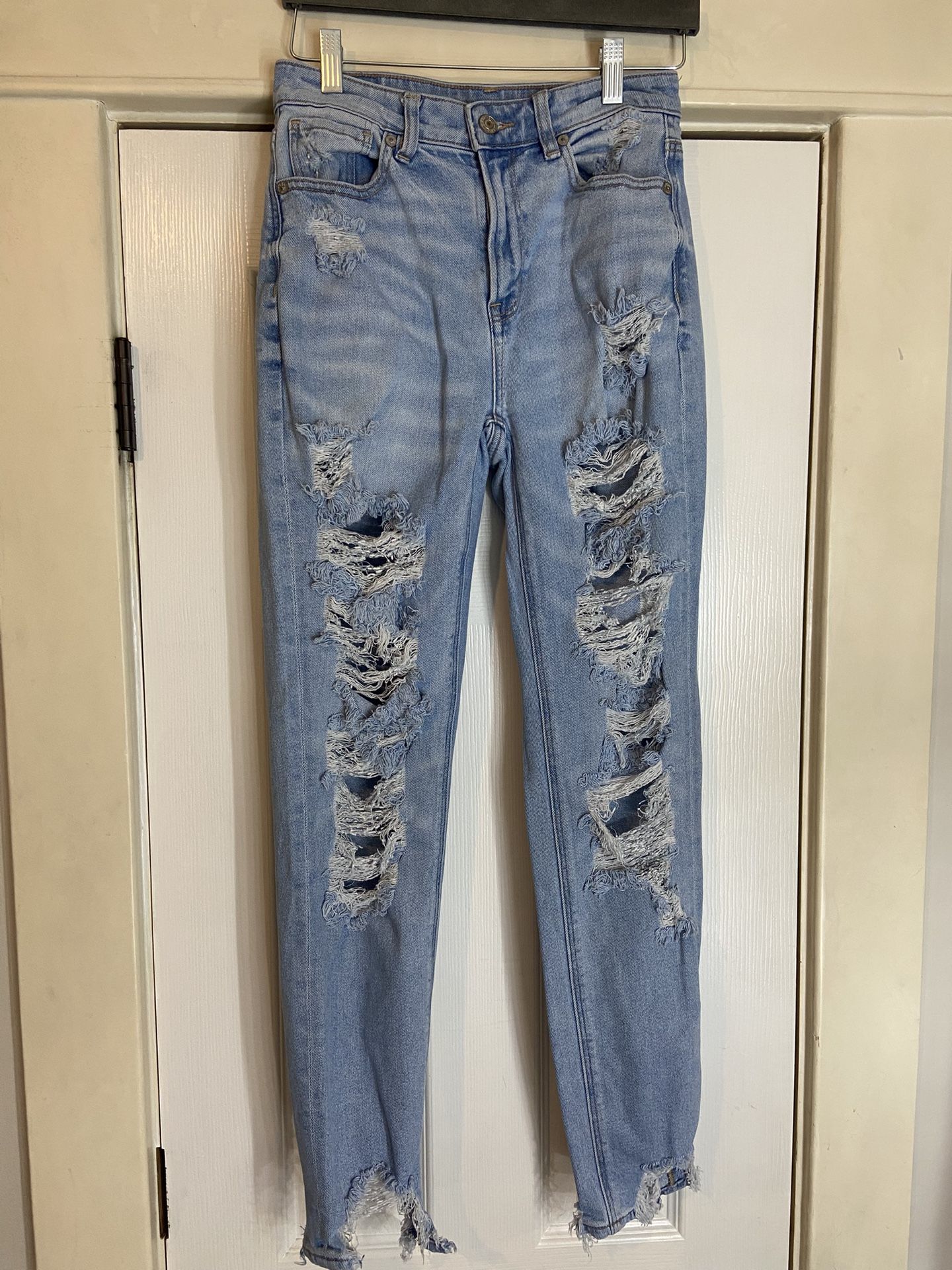 American Eagle Mom Jean