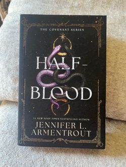 Half-Blood (The Covenant Series)
