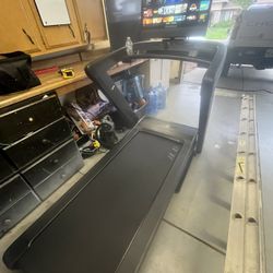 Treadmill, Nordic Track 2450 Commercial