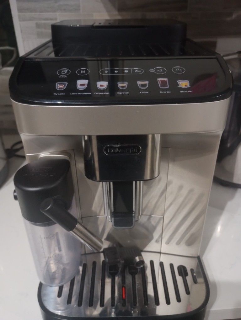 De'Longhi Magnifica Evo Automatic Espresso & Coffee Machines