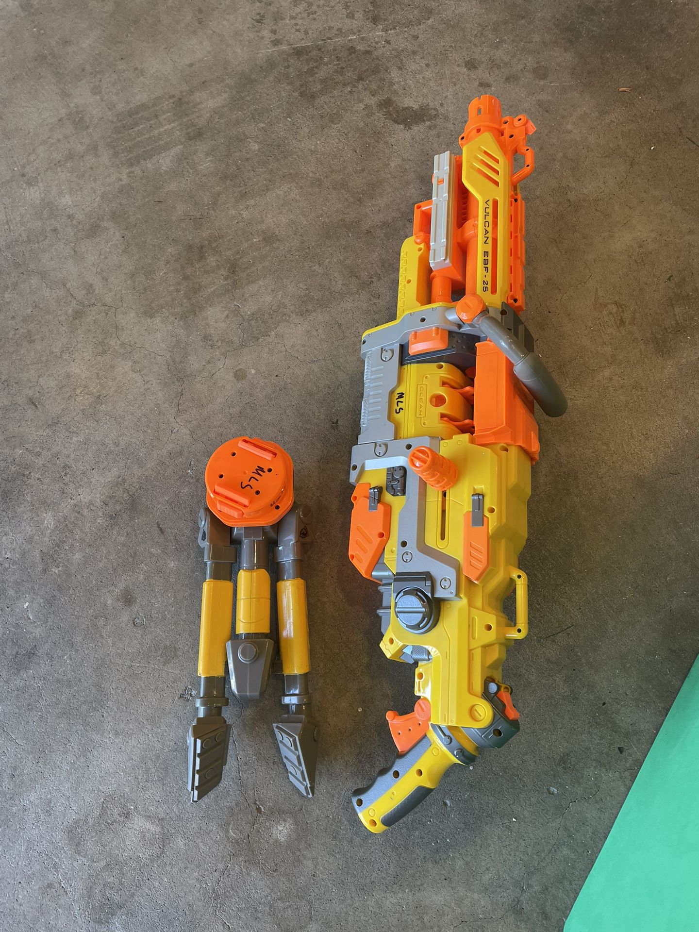 Assorted Nerf Guns, Ammo And Accessories 