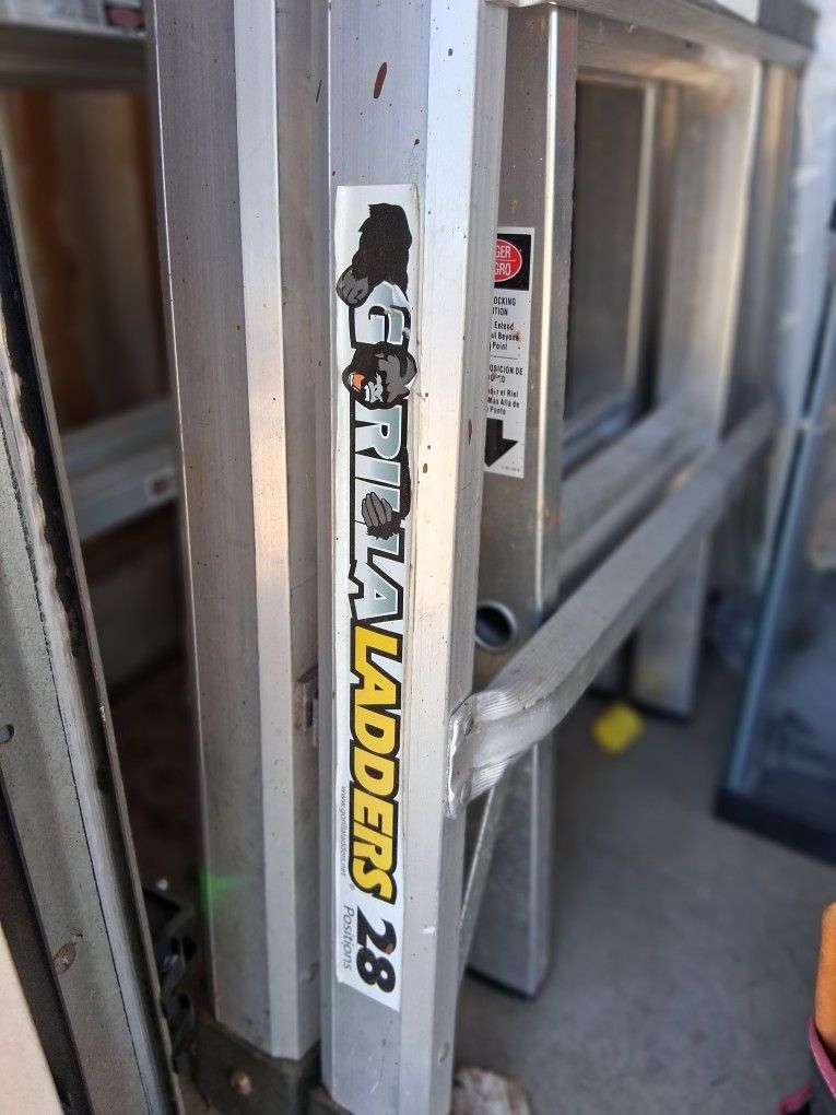Ladder Gorilla 28