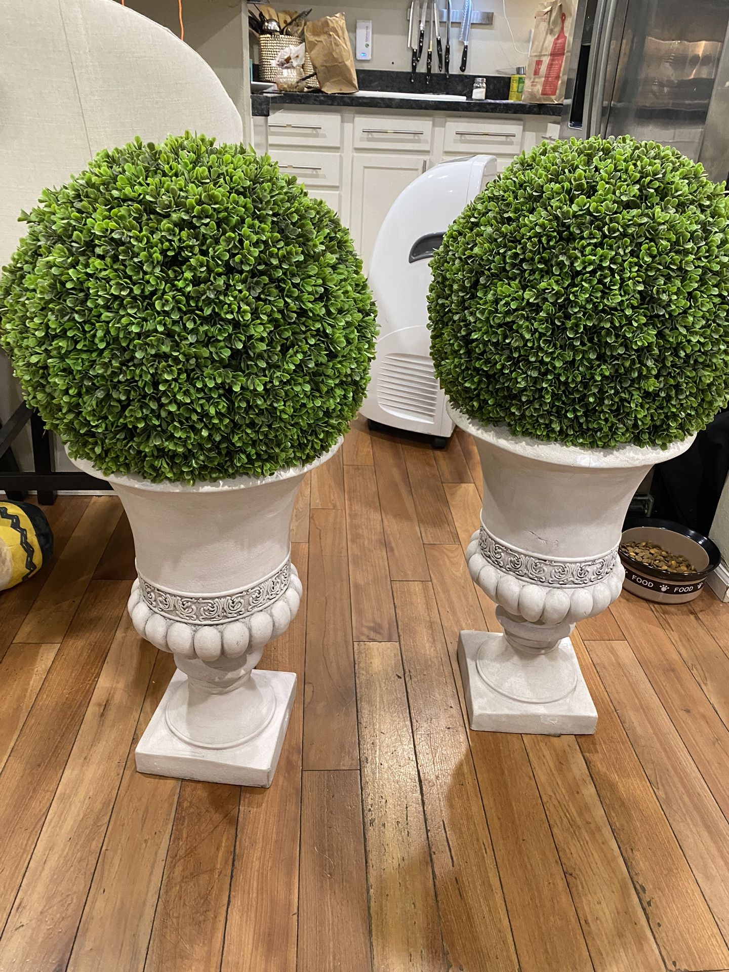 (2) Faux Topiary Boxwood Cement Urn / Planters / Home Decor / Accent Furnitire