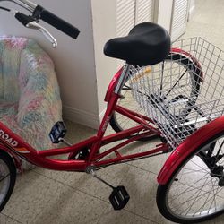 Triciclo nueva de paquete no se ha usado nunca 