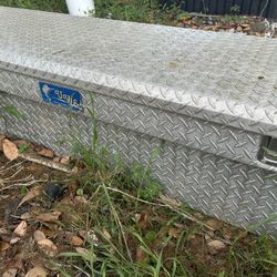 Toolboxes And refrigerator