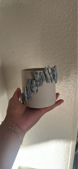 Plant pots