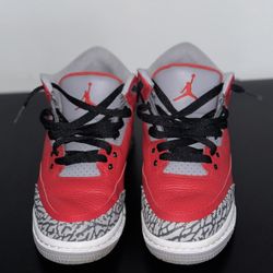 Jordan 3 Retro SE Fire Red