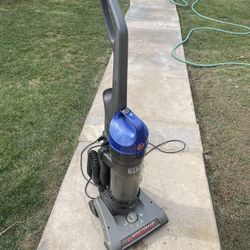 Hoover Wind tunnel vacuum cleaner read post