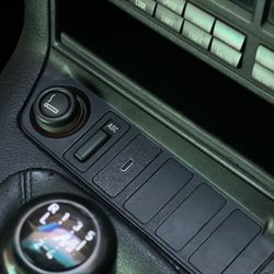 E36 M3 USBC Charger 