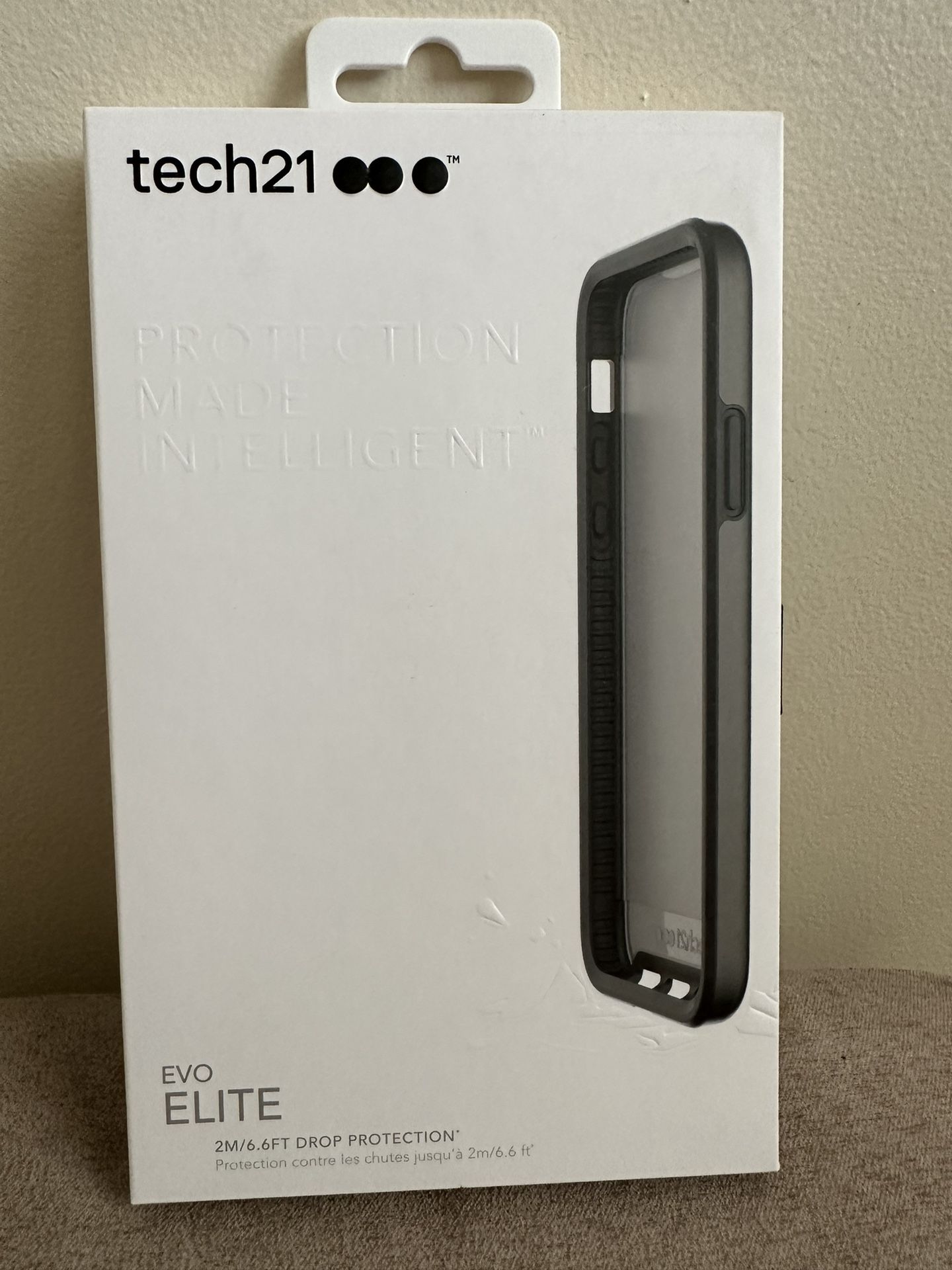 Tech21 EVO Elite Polished Back for iPhone 7