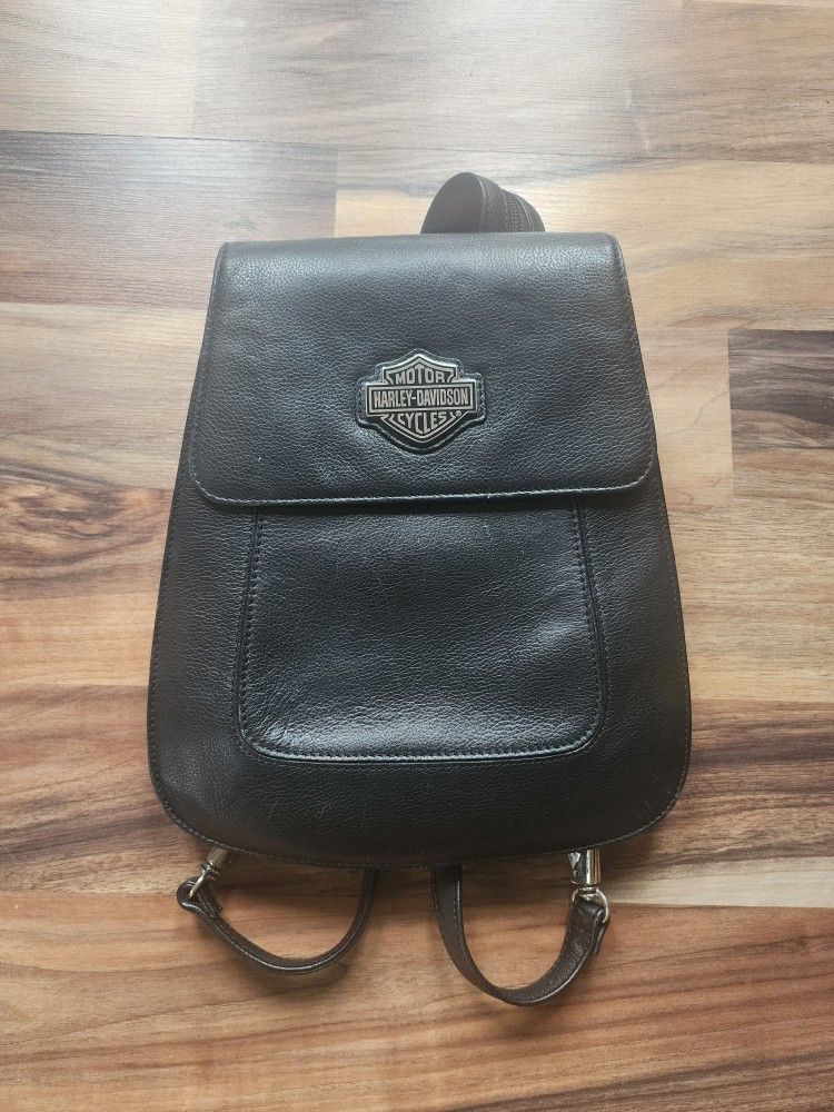 Harley-Davidson Women's Convertible Leather Logo Backpack In Black