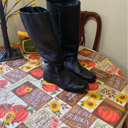 9 1/2 M Black Leather Boots 