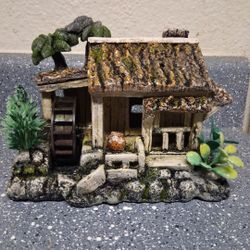 Fish Tank Decor Pickup Between 2;00-10:45 Rainbow/charleston Cash Only 