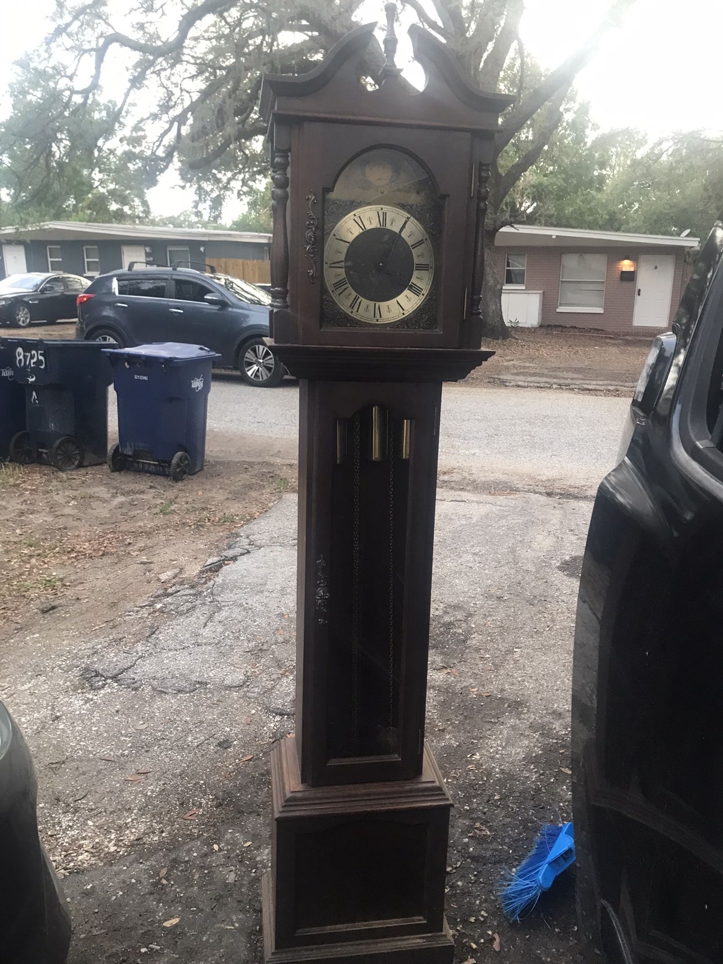 Antiques/Collectables