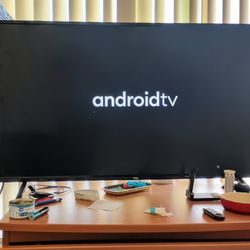 TCL 37" Smart TV – Like New Condition | No Remote | Great Deal