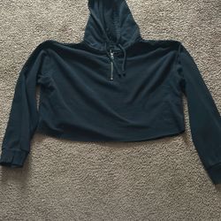 Black Large Crop Sweater