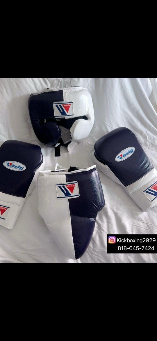 Winning Boxing Set With Free Hand Wraps.