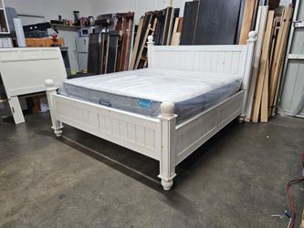King bed and mattress