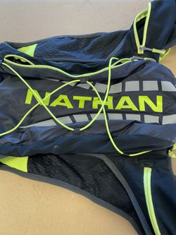 Nathan Water Pack