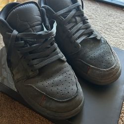 Jordan 1 Low Se Size 9.5 