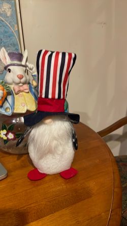 Patriotic gnome