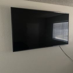 75 INCH LG TV FOR SALE $200