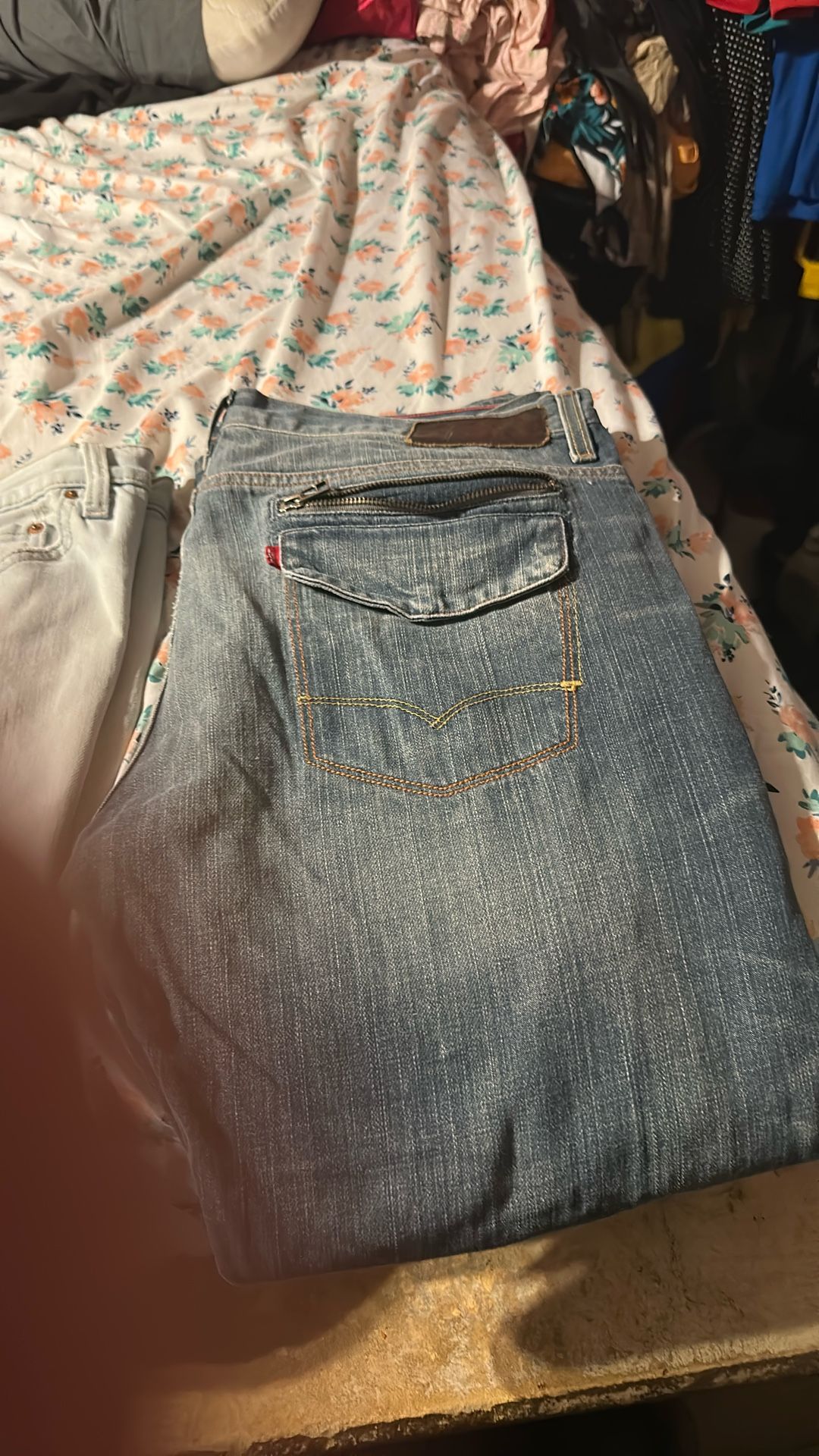 Mens levis