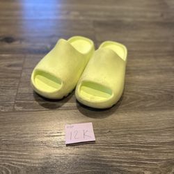 Kids Yeezy Slides Glow Green Size 12K