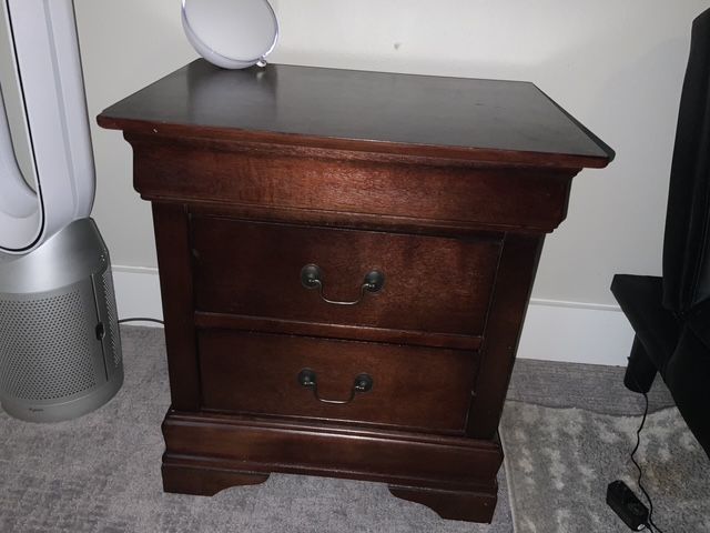Set Of 2 Cherry Wood End Tables