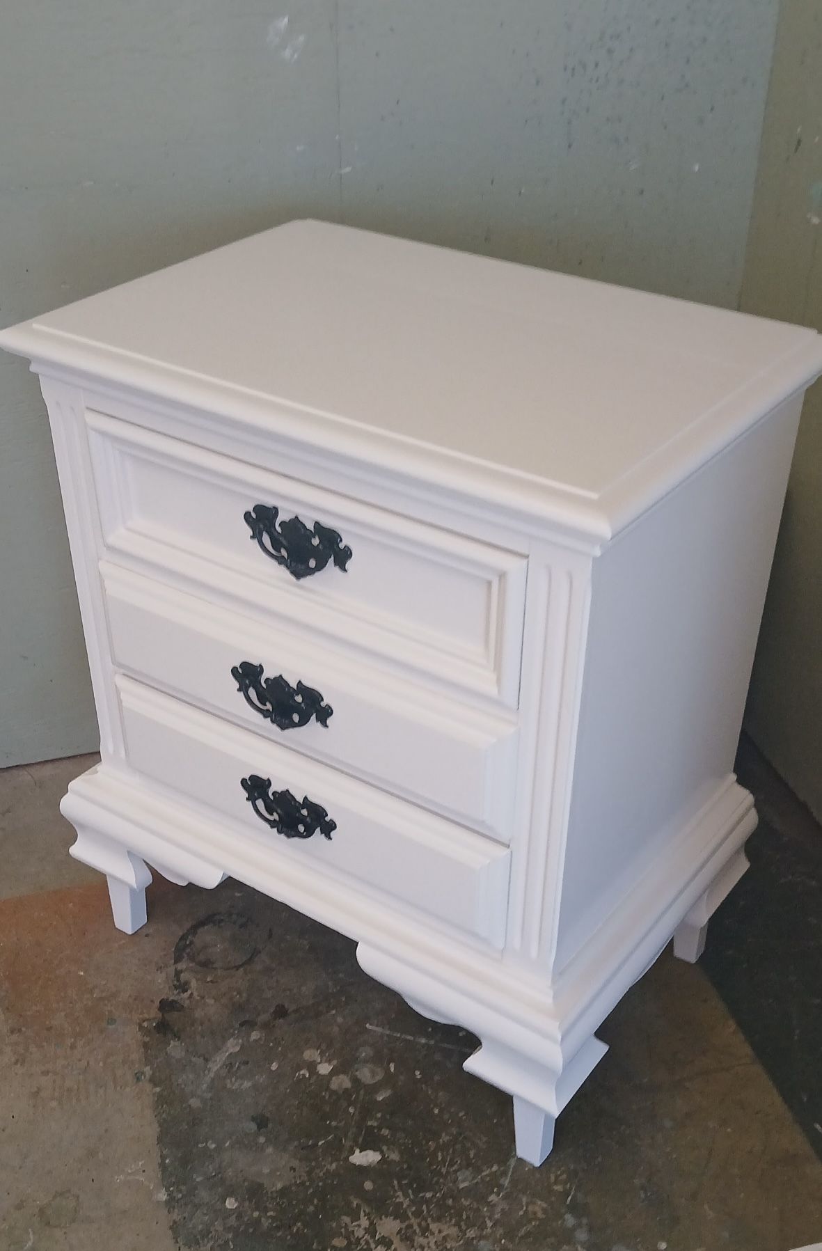 Beautiful Refurbished Single White Nightstand