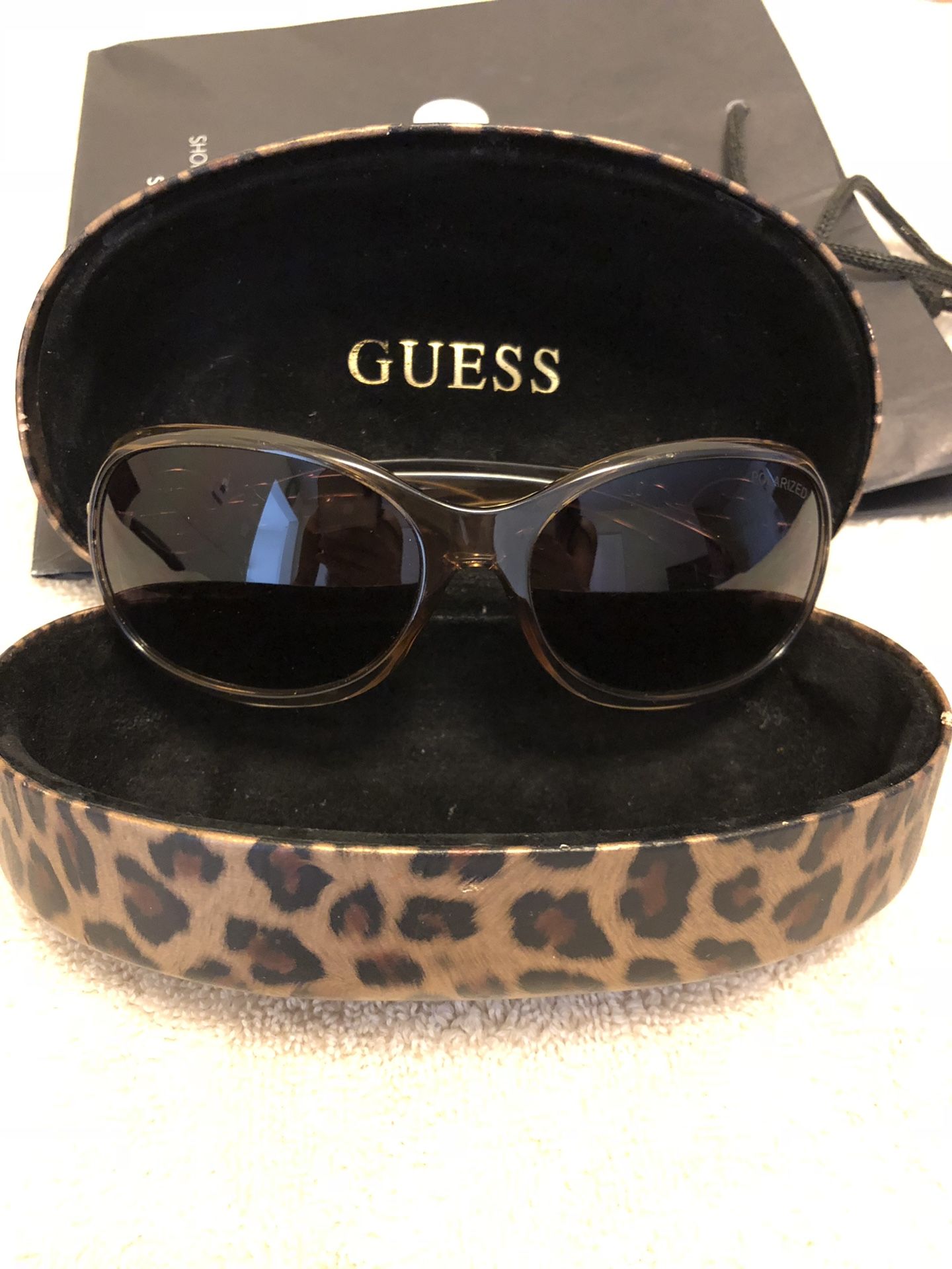 Women sunglasses Guess used brand