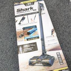 SHARK Pet-Pro Cordless Stick Vacuum Cleaner 