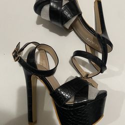 New!! Extreme High Heels Size: 5.5