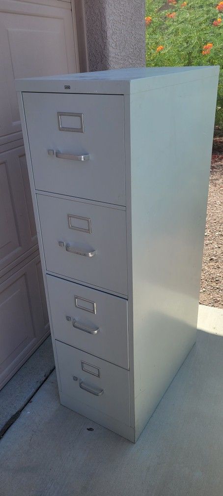 HON 4 Drawer File Cabinet