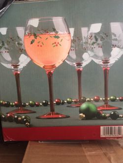 Holiday Wine Glasses