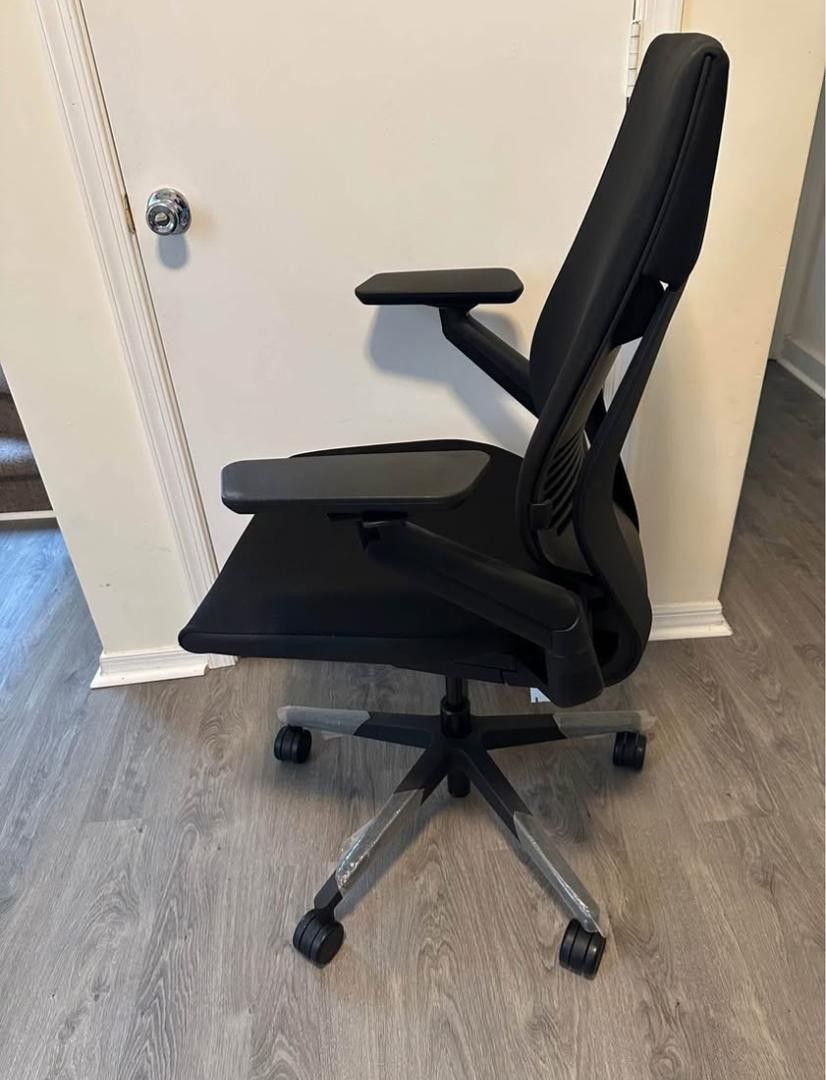 Black-Steelcase-Gesture-Office-Desk-Chair