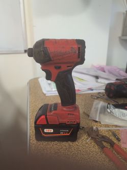 Milwaukee 18V Impact Driver with XC 5.0 Battery
