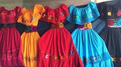Ropa artesanal para toda la familia