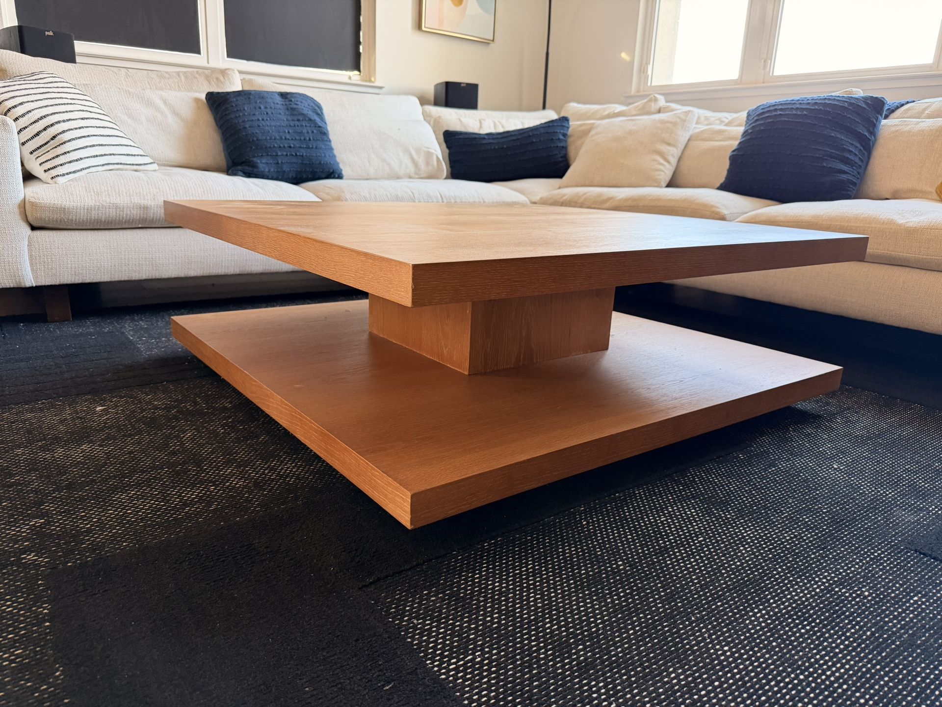 Pila Coffee Table