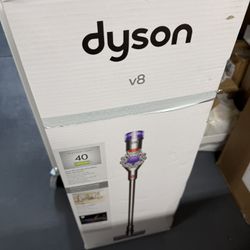 Dyson V8 Vacuum 