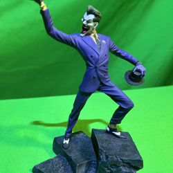 Joker Statue 1998  Limited