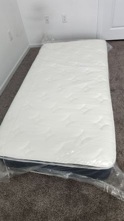 XL Twin Mattress Hybrid Medium Firm