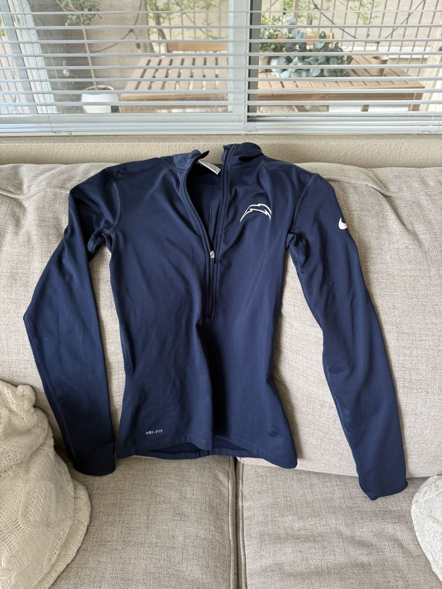 Women’s NFL Chargers Nike Dri Fit Pullover XS